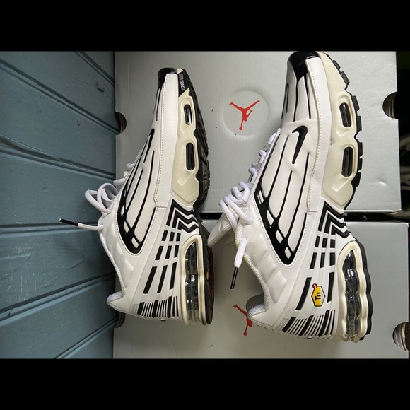 Air Max - Picture 4 of 5